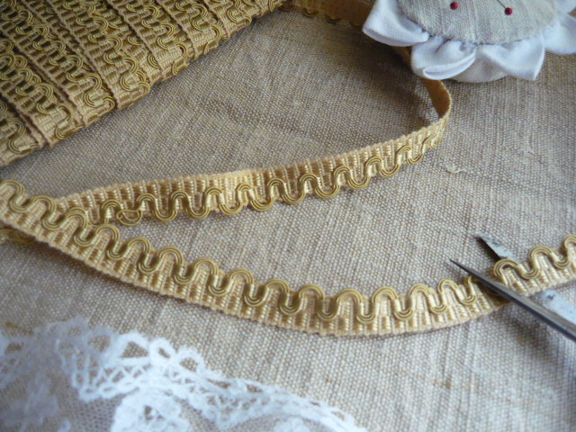 Galon Ruban Adhésif Vintage Venilia - Ancien, Passementerie, Mercerie - Occasion